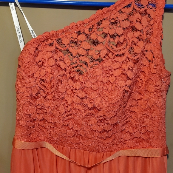 David's Bridal One Shoulder Formal Minidress Sz 10 Guava Lace Top Zip Up Back - Picture 3 of 12